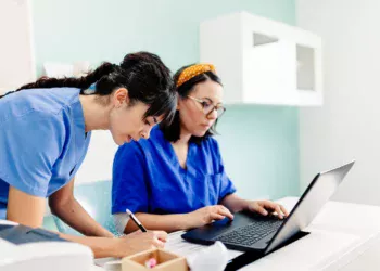 How AI Can Improve Healthcare Operations Management